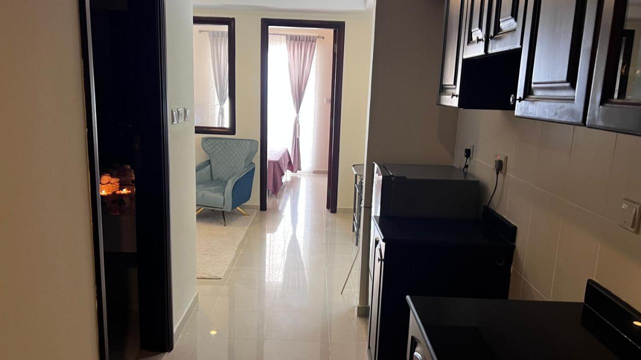 Stunning High Floor Ocean Front Retreat With Panoramic Sea Views For Rent