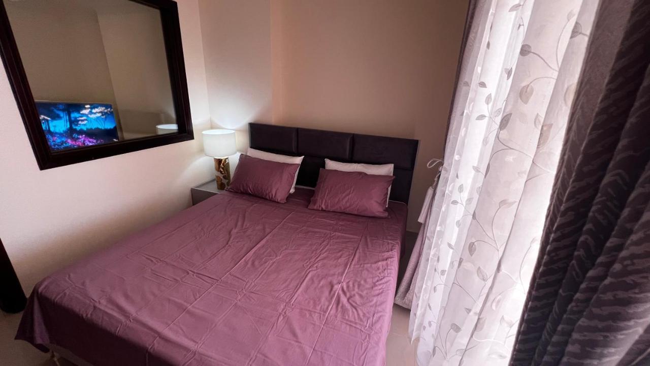 Apartment Stunning High Floor Ocean Front Retreat With Panoramic Sea Views For Rent *