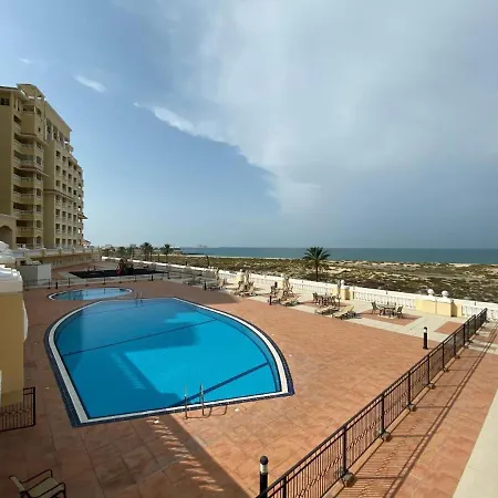 Stunning High Floor Ocean Front Retreat With Panoramic Sea Views For Rent Apartment Ras al-Khaimah Exterior photo